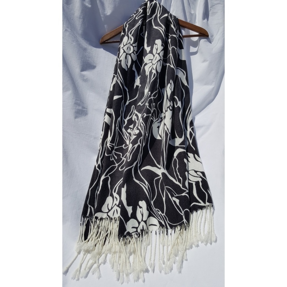 Black and White Floral Scarf Lusciously Soft!